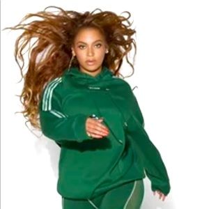 Ivy Park Long sleeve hoodie (gender neutral)